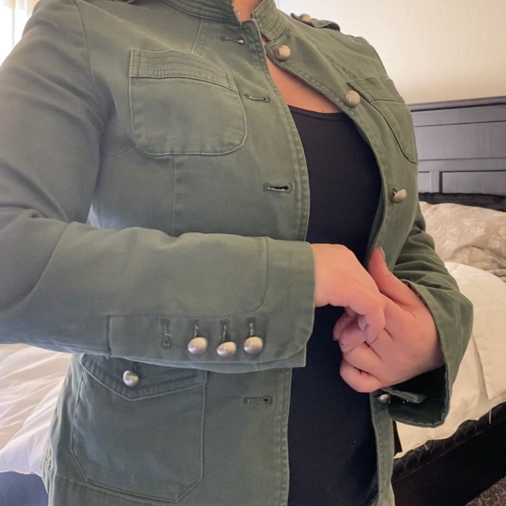 Green jacket - Picture 2 of 2
